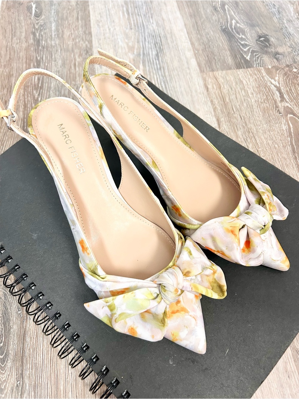 MARC FISHER 💮 Aeily Satin Floral Slingback with Bow & Kitten Heel - Size 8.5